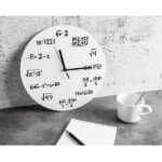 Baltas sieninis laikrodis „Matematika"