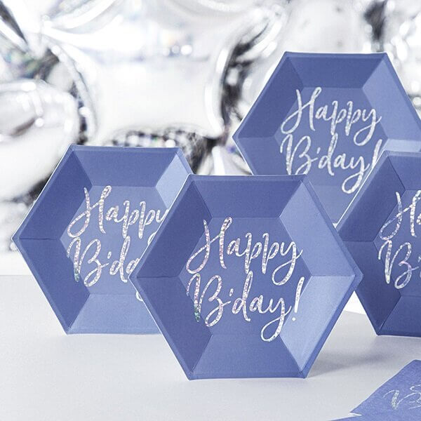 Šviesiai mėlynos spalvos lėkštutės gimtadienio stalui