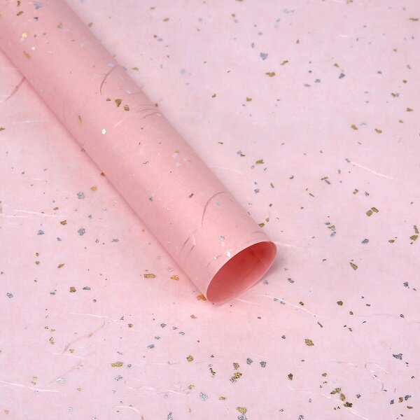 Rožinės spalvos popierius su blizgančiom detal