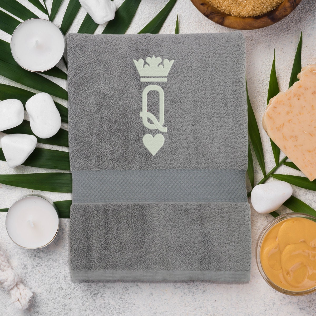 embroidered-towel-queen-cotton-towel-6334211e