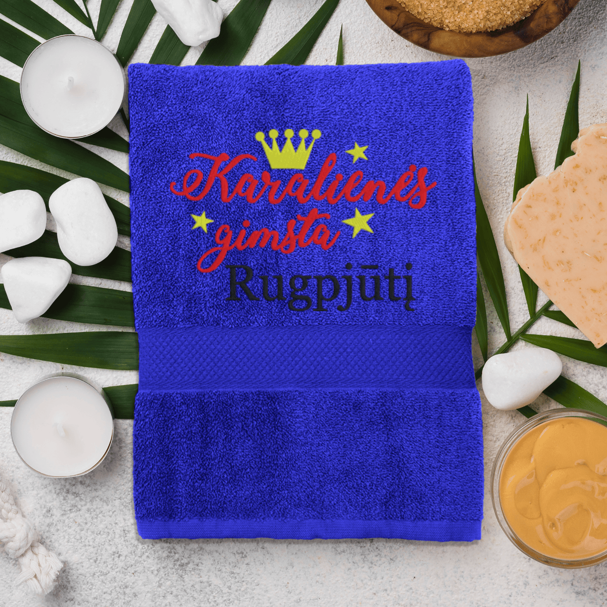 blue-ranksluostis-karalienes-gimsta-rugpjuti-2-1