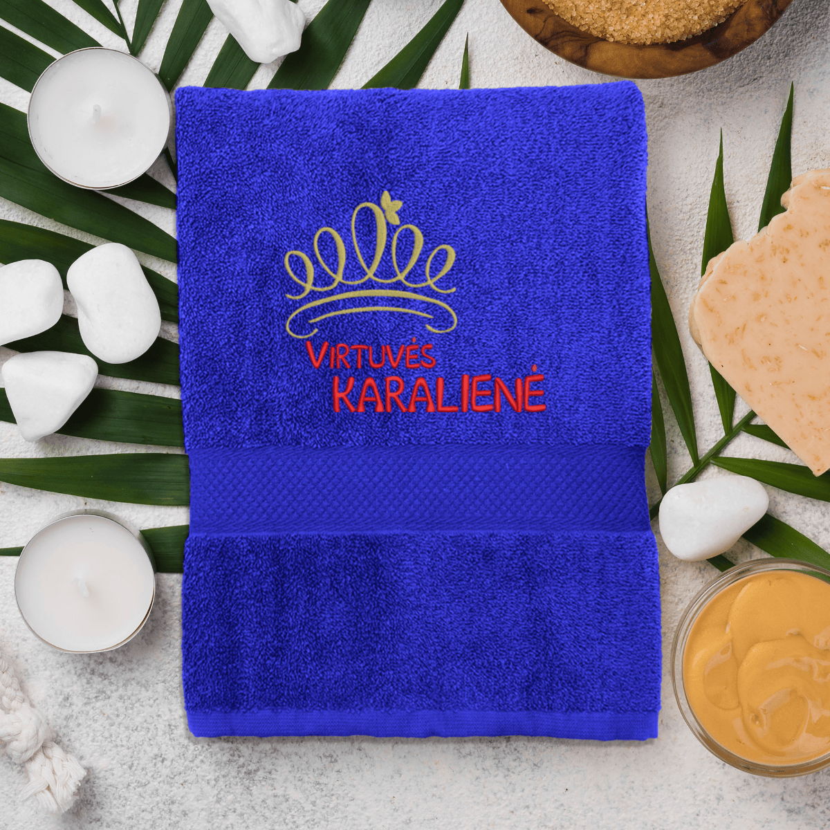 blue-ranksluostis-virtuves-karaliene-1