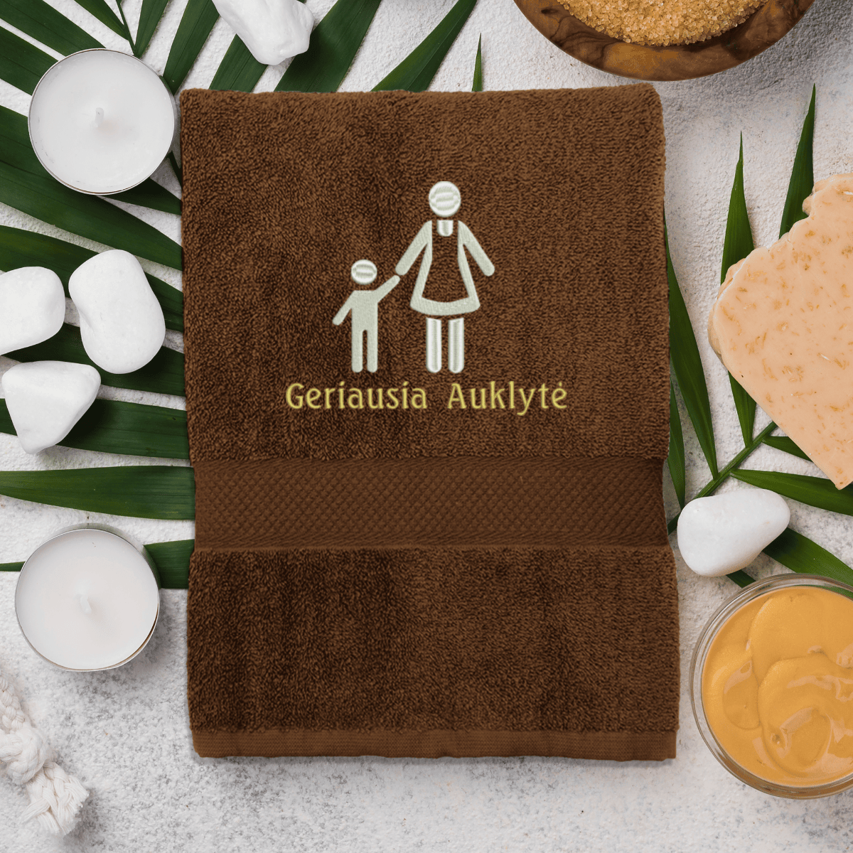 brown-ranksluostis-geriausia-auklyte-1