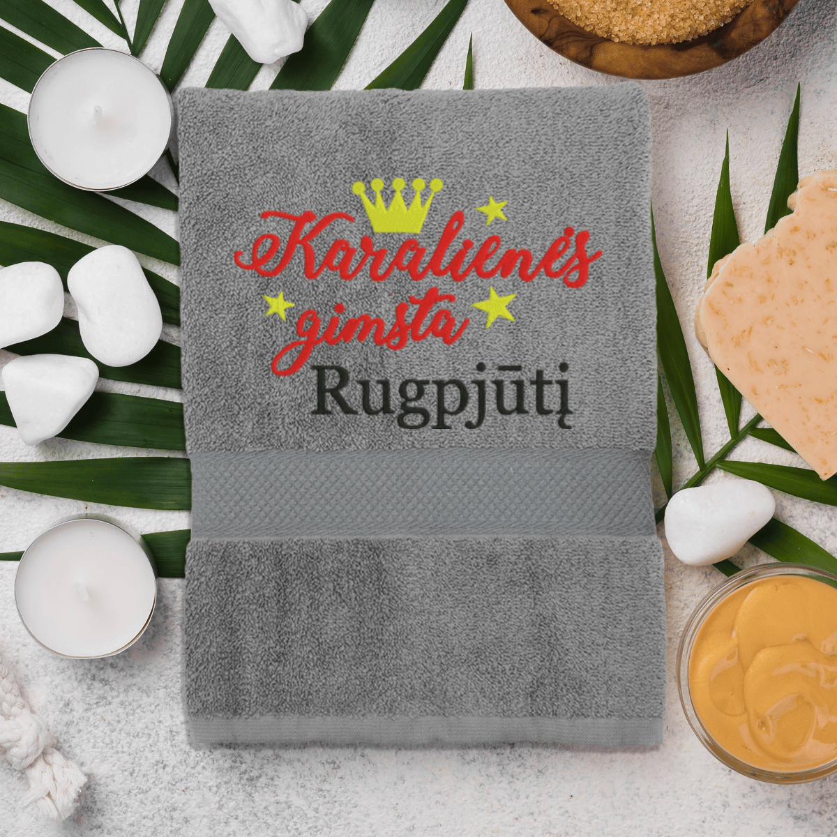 grey-ranksluostis-karalienes-gimsta-rugpjuti-2-1