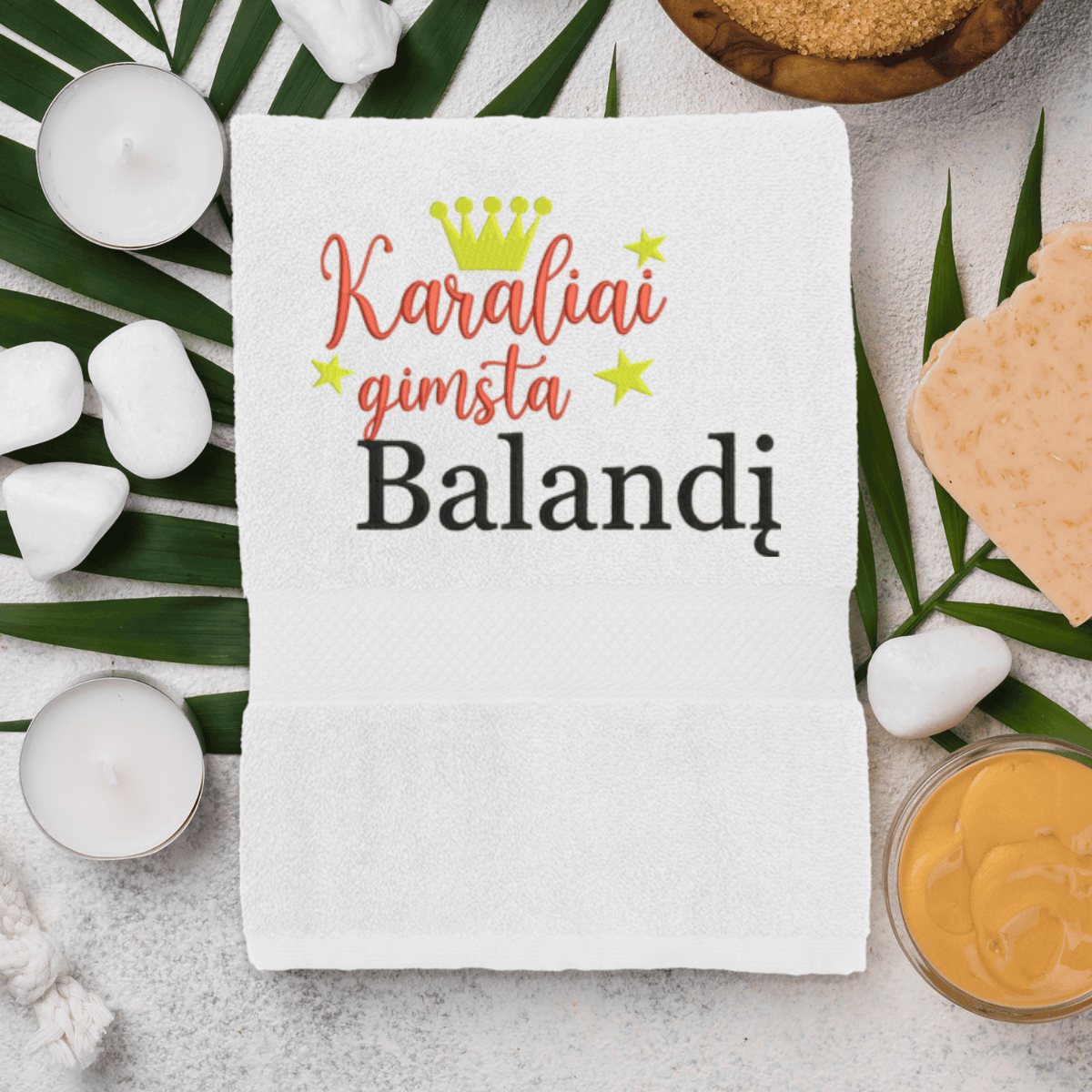 balta-ranksluostis-karaliai-gimsta-balandi-2-2