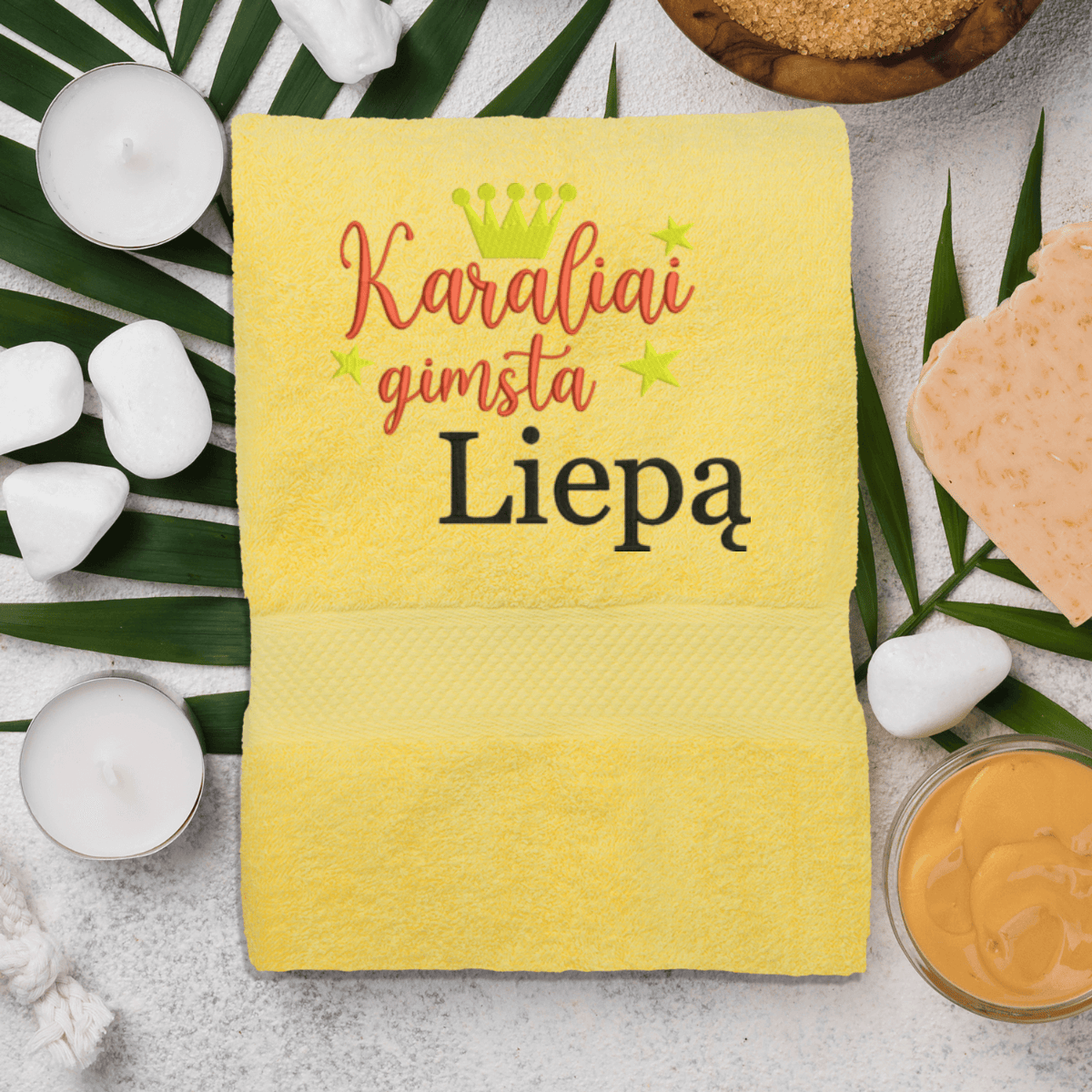 geltona-ranksluostis-karaliai-gimsta-liepa-2-2