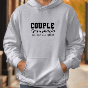 Unisex džemperis su spauda „Couple mode all day“