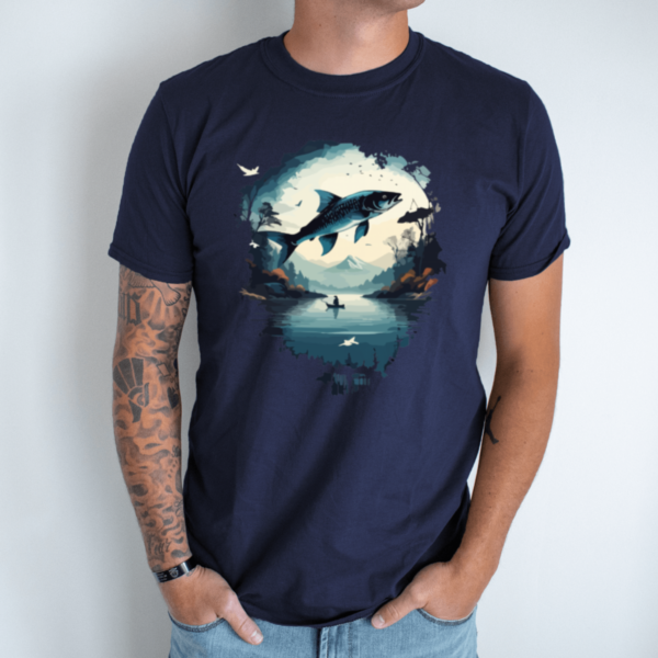 tamsiai-melyna-unisex-marskineliai-su-spauda-zvejo-fantazijos
