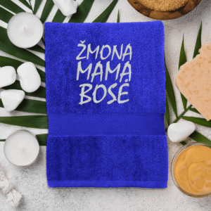 blue-ranksluostis-zmona-mama-bose