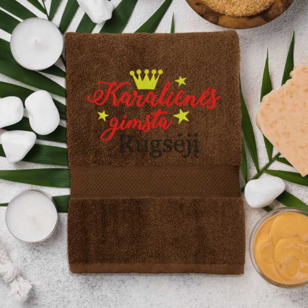 brown-ranksluostis-karalienes-gimsta-rugseji-2