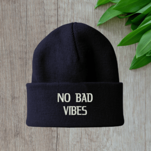 dark-blue-ziemine-kepure-no-bad-vibes