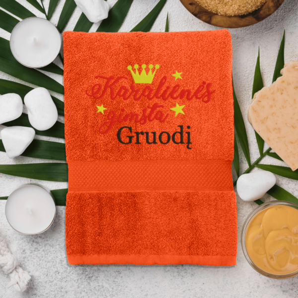 orange-ranksluostis-karalienes-gimsta-gruodi-2