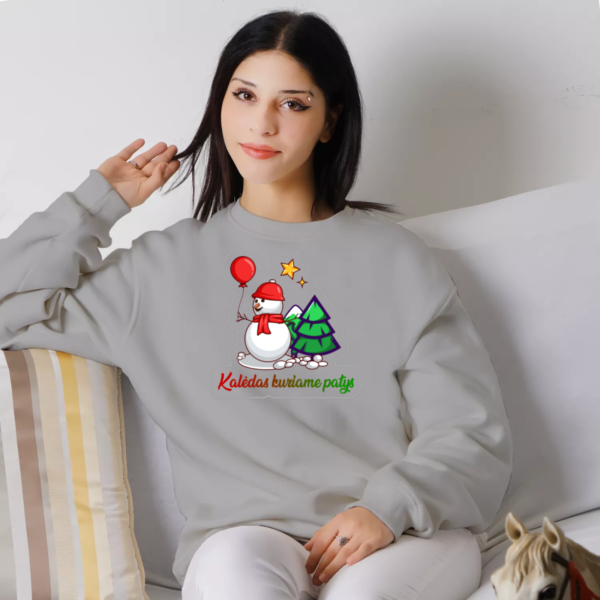 pilka-unisex-dzemperis-su-spauda-kuriame-kaledas