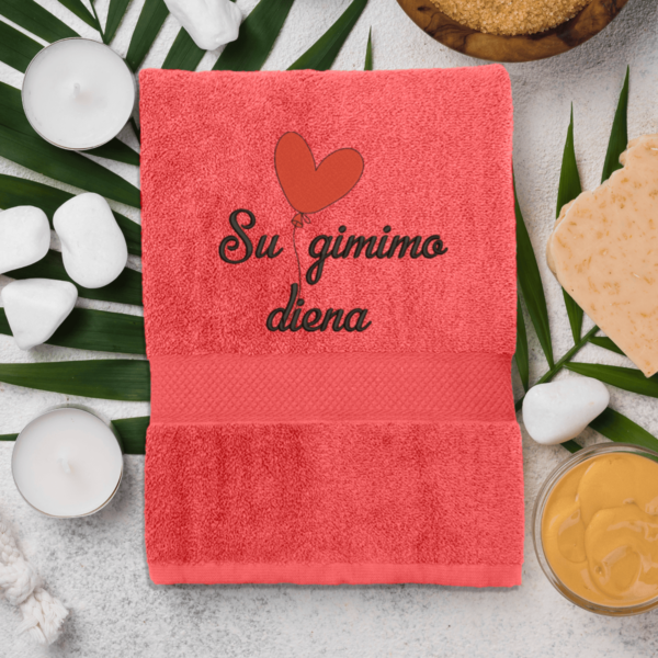 pink-ranksluostis-su-gimimo-diena