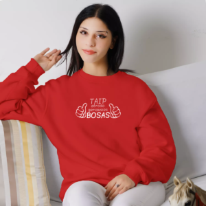 raudona-unisex-dzemperis-su-spauda-taip-atrodo-geriausias-bosas-3