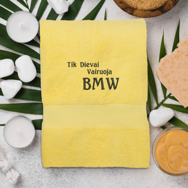 yellow-ranksluostis-bmw-2