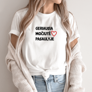 Unisex marškinėliai su spauda „Geriausia močiutė pasaulyje“