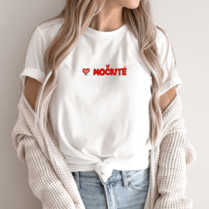 Unisex marškinėliai su spauda „Močiutė raudona širdutė“